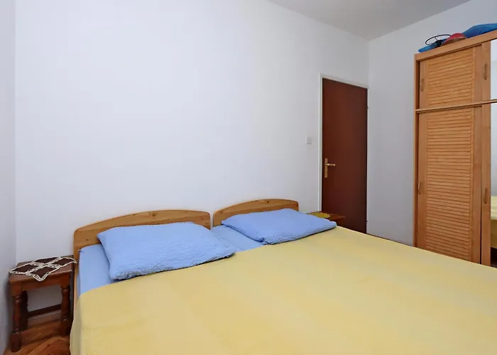 With Parking Space Banjol, Rab - 16082 Apartman *